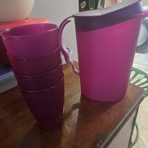 Tupperware pitcher and cups